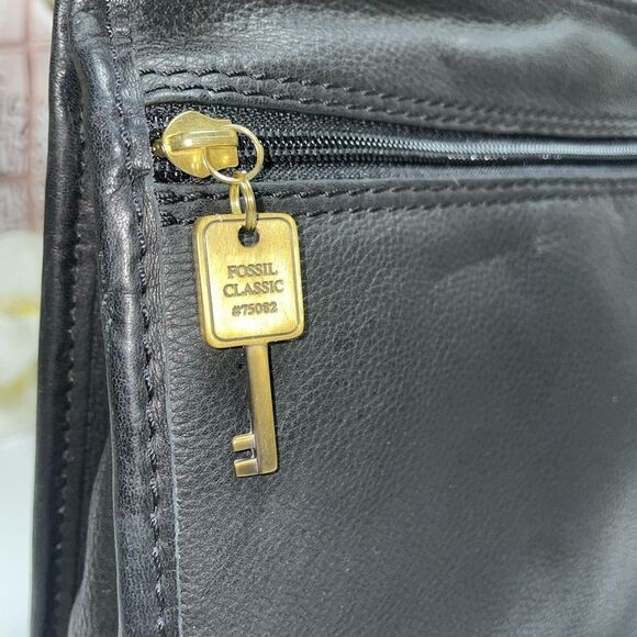Fossil Black Leather Crossbody Bag - Picture 8 of 11